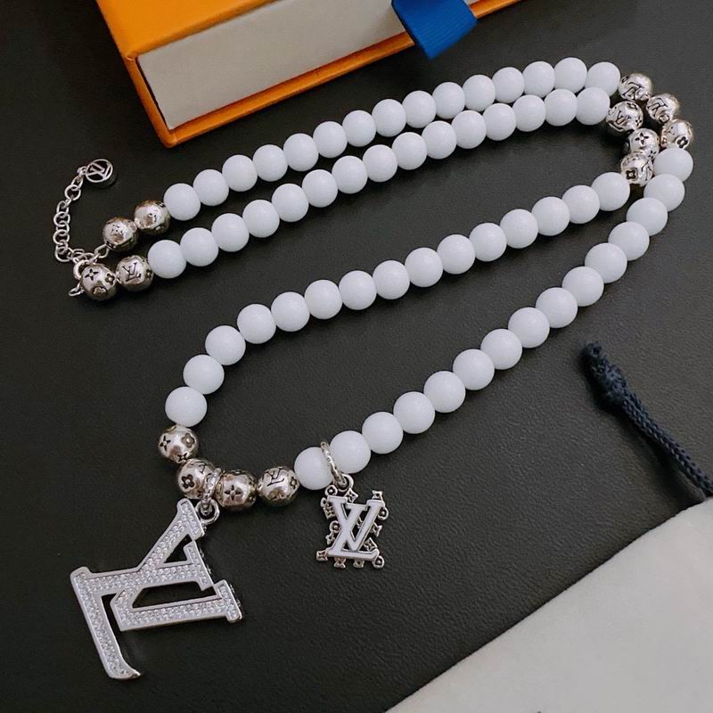 LV Necklace 03lyr263